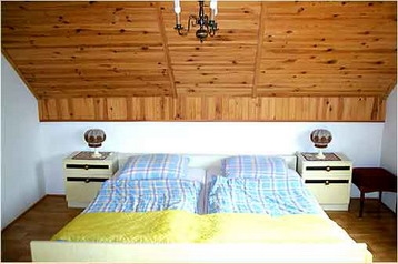 Polonia Privát Dorotowo, Interno
